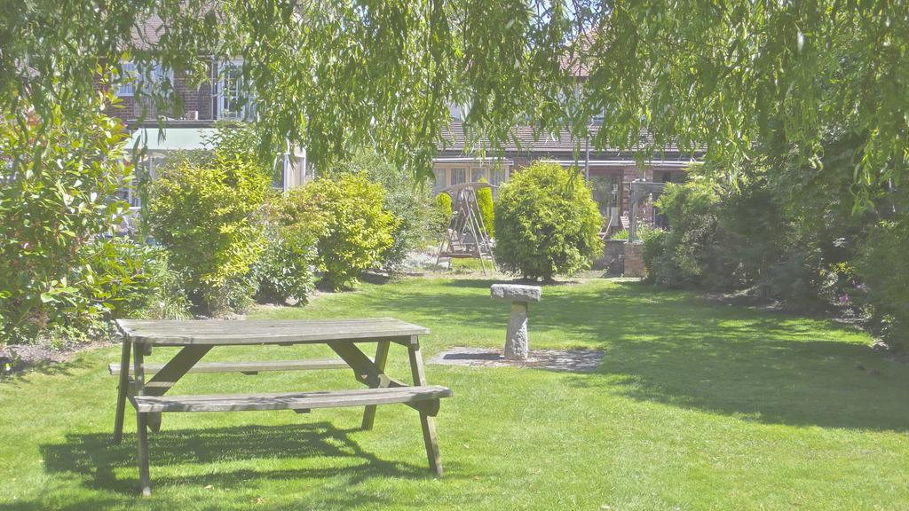 Acorn Guest House In Hull Kingston upon Hull Exterior photo